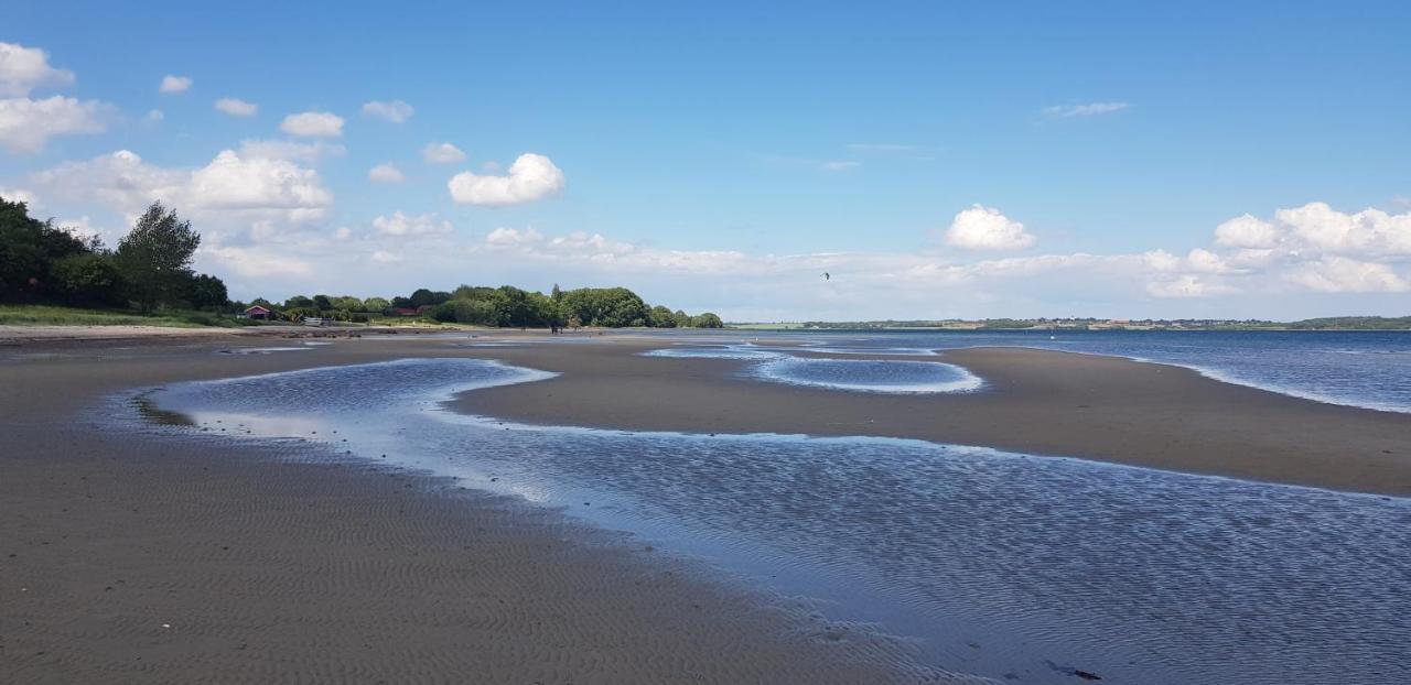 Gemuetliche Ferienunterkunft Direkt Am Meer Holnis Экстерьер фото